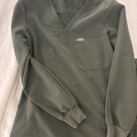 Olive Green Women's Figs Scrubs set - Picture 3 of 5